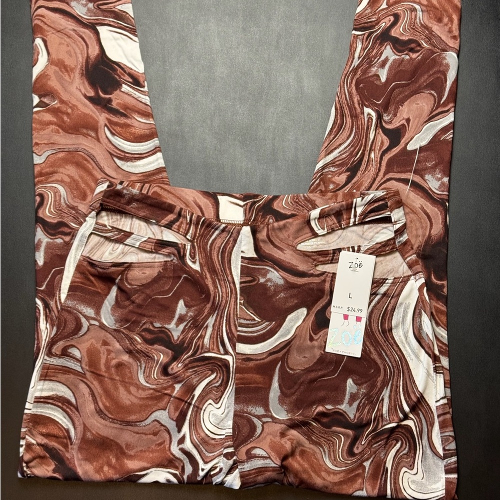 Zoe + Phoebe Swirl Pattern Leggings BNWT